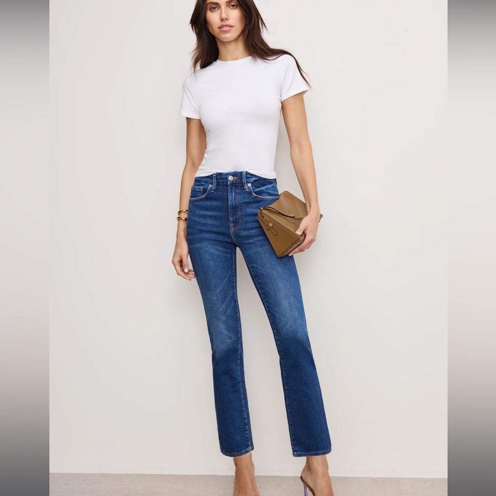 Good American Classic Indigo Straight Leg Jeans